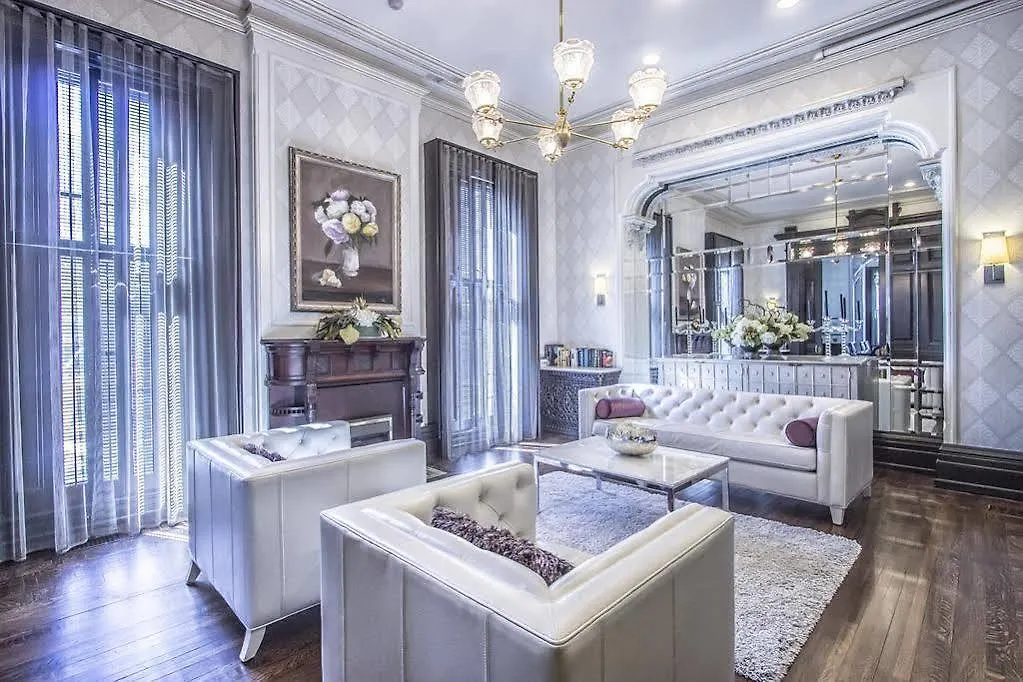 Maryam Suites James Cooper Mansion Toronto 4*,